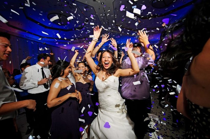 wedding-reception-confetti